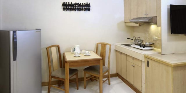 Deluxe with Kitchenette